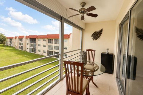Condo in Sunrise, Florida, 2 bedrooms  № 2187689 - photo 23