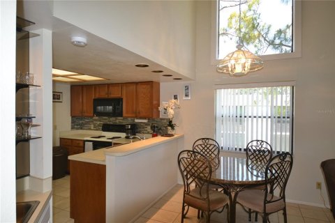 Condo in Oldsmar, Florida, 2 bedrooms  № 2232036 - photo 3