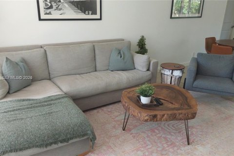 Villa ou maison à louer à Fort Lauderdale, Floride: 2 chambres, 100.33 m2 № 2085274 - photo 5
