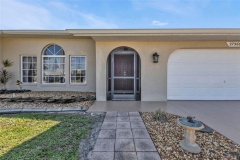 House in Punta Gorda, Florida 3 bedrooms, 199 sq.m. № 1732374 - photo 5