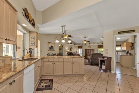 House in Punta Gorda, Florida 3 bedrooms, 199 sq.m. № 1732374 - photo 14