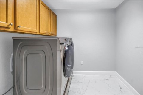 Condo in Saint Petersburg, Florida, 3 bedrooms № 2117965 - photo 30
