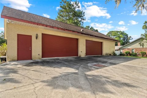 Villa ou maison à vendre à Ocala, Floride: 4 chambres, 269.04 m2 № 1913192 - photo 2