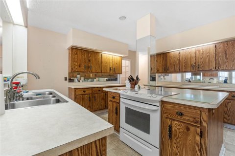 Villa ou maison à vendre à Ocala, Floride: 4 chambres, 269.04 m2 № 1913192 - photo 11