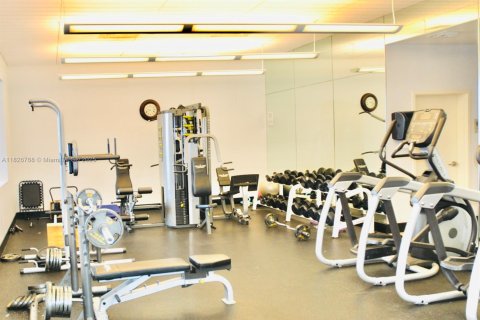 Condominio en alquiler en Miami, Florida, 2 dormitorios, 111.48 m2 № 1938522 - foto 15
