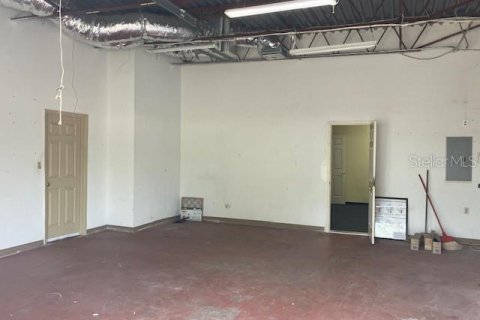 Commercial property in Tampa, Florida 260.13 sq.m. № 2195437 - photo 3