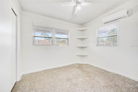 House in Orlando, Florida 3 bedrooms, 89.19 sq.m. № 1914887 - photo 19
