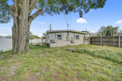 House in Orlando, Florida 3 bedrooms, 89.19 sq.m. № 1914887 - photo 4