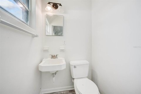 House in Orlando, Florida 3 bedrooms, 89.19 sq.m. № 1914887 - photo 26