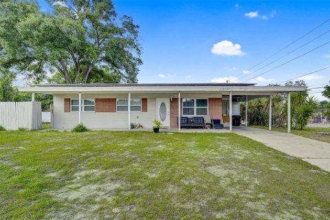 House in Orlando, Florida 3 bedrooms, 89.19 sq.m. № 1914887 - photo 1
