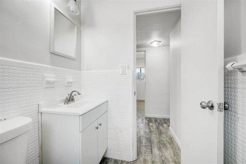 House in Orlando, Florida 3 bedrooms, 89.19 sq.m. № 1914887 - photo 18
