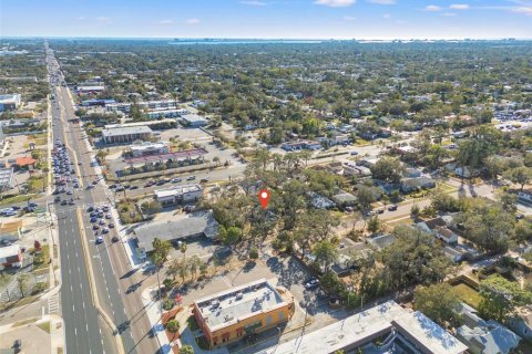Propiedad comercial en venta en Saint Petersburg, Florida, 192.77 m2 № 1651771 - foto 4