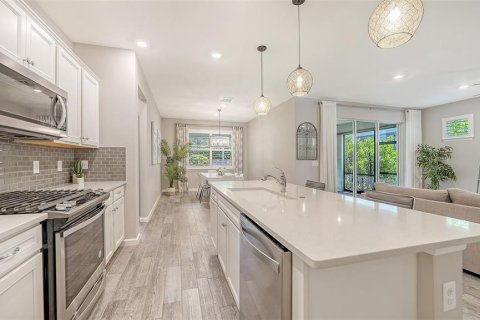Villa ou maison à vendre à Bradenton, Floride: 2 chambres, 173.54 m2 № 2302914 - photo 17