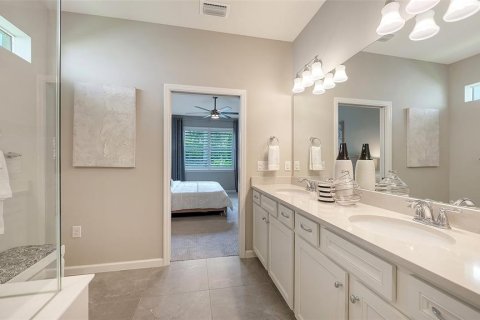 Villa ou maison à vendre à Bradenton, Floride: 2 chambres, 173.54 m2 № 2302914 - photo 27