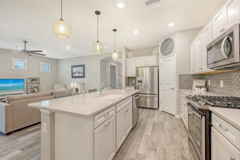 Villa ou maison à vendre à Bradenton, Floride: 2 chambres, 173.54 m2 № 2302914 - photo 14