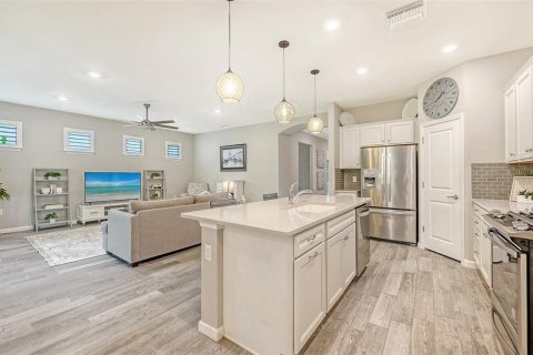 Villa ou maison à vendre à Bradenton, Floride: 2 chambres, 173.54 m2 № 2302914 - photo 13