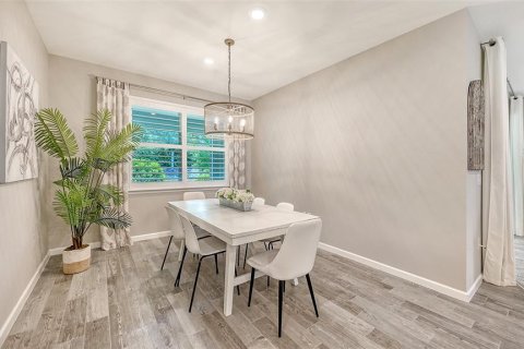 Villa ou maison à vendre à Bradenton, Floride: 2 chambres, 173.54 m2 № 2302914 - photo 20