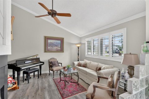 House in Longwood, Florida 3 bedrooms, 153.94 sq.m. № 2100582 - photo 9
