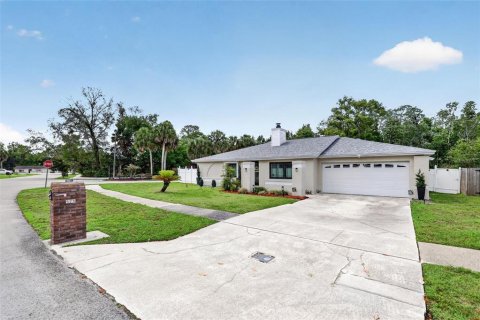 House in Longwood, Florida 3 bedrooms, 153.94 sq.m. № 2100582 - photo 4