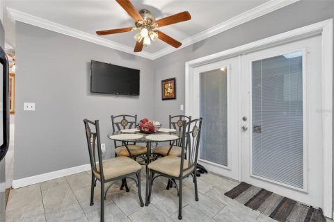 House in Longwood, Florida 3 bedrooms, 153.94 sq.m. № 2100582 - photo 15