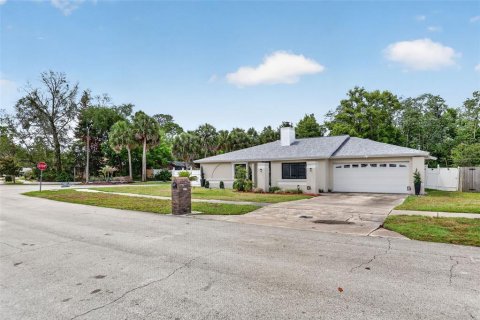 House in Longwood, Florida 3 bedrooms, 153.94 sq.m. № 2100582 - photo 5