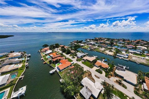 Villa ou maison à vendre à Saint Petersburg, Floride: 4 chambres, 180.6 m2 № 1815745 - photo 3