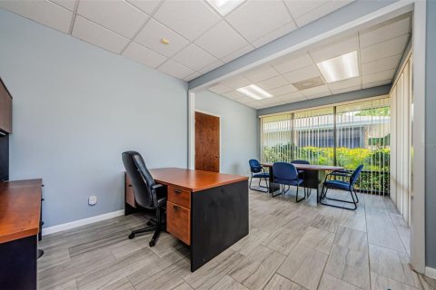 Commercial property in Safety Harbor, Florida 321.44 sq.m. № 1722052 - photo 11