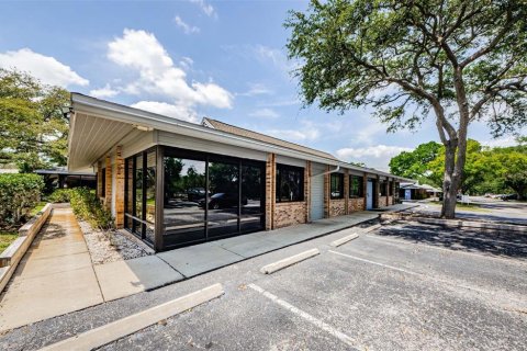 Commercial property in Safety Harbor, Florida 321.44 sq.m. № 1722052 - photo 24