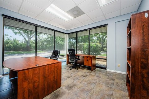 Commercial property in Safety Harbor, Florida 321.44 sq.m. № 1722052 - photo 8