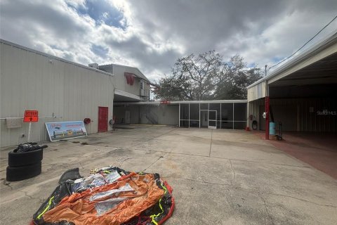 Commercial property in Tampa, Florida 528.52 sq.m. № 1525931 - photo 8