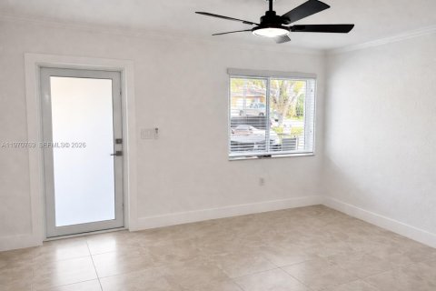 Снять в аренду виллу или дом в Уэст -Майами, Флорида 3 спальни, 205.5м2, № 2033011 - фото 9