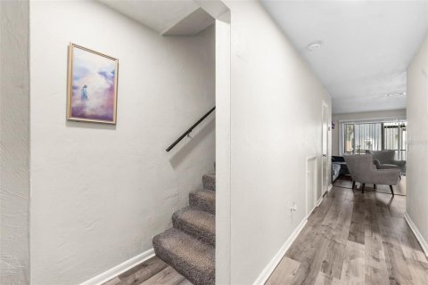 Condo in Gainesville, Florida, 2 bedrooms  № 2109701 - photo 12