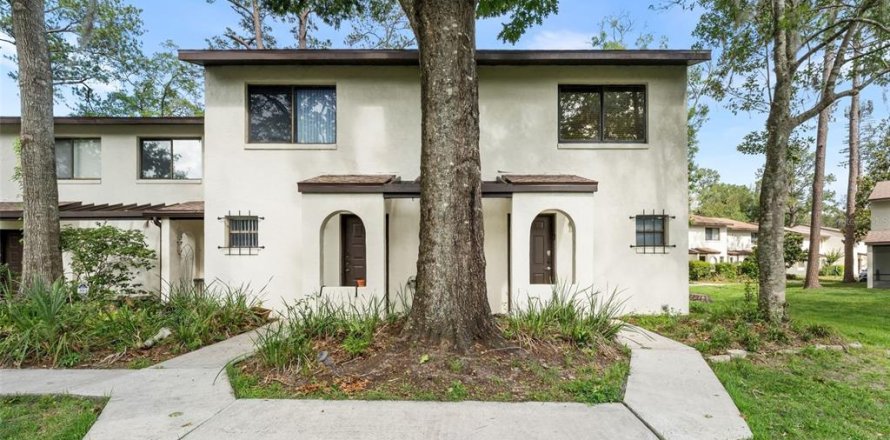 Condo in Gainesville, Florida, 2 bedrooms  № 2109701