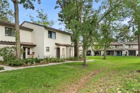 Condo in Gainesville, Florida, 2 bedrooms  № 2109701 - photo 23