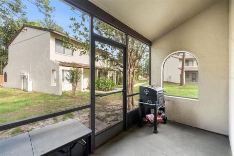Condo in Gainesville, Florida, 2 bedrooms  № 2109701 - photo 22