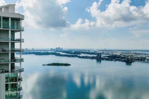 Купить кондоминиум в Майами, Флорида 2 спальни, 98.48м2, № 1729768 - фото 2