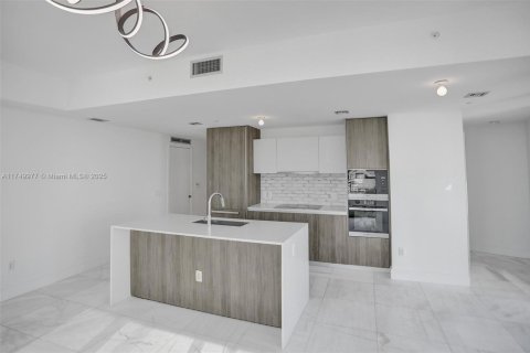 Купить кондоминиум в Майами, Флорида 2 спальни, 98.48м2, № 1729768 - фото 4
