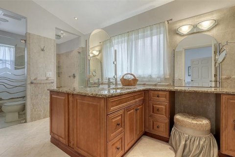 House in Sarasota, Florida 2 bedrooms, 171.68 sq.m. № 2151715 - photo 28