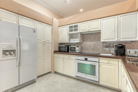 House in Sarasota, Florida 2 bedrooms, 171.68 sq.m. № 2151715 - photo 22