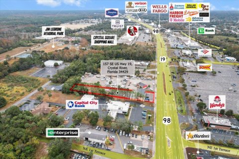 Commercial property in Crystal River, Florida 395.76 sq.m. № 1531331 - photo 1