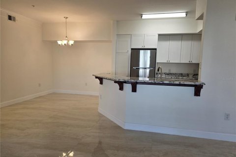 Copropriété à louer à Sarasota, Floride: 3 chambres, 118.91 m2 № 2093470 - photo 4