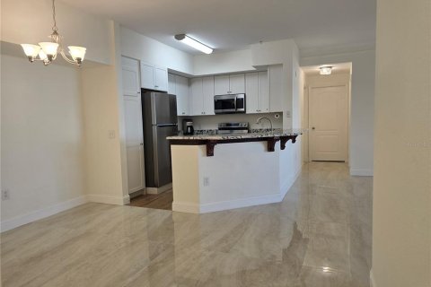 Copropriété à louer à Sarasota, Floride: 3 chambres, 118.91 m2 № 2093470 - photo 3
