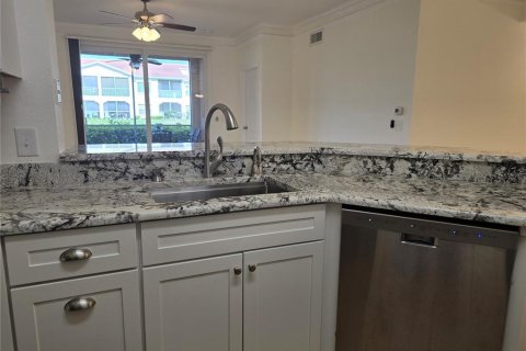Copropriété à louer à Sarasota, Floride: 3 chambres, 118.91 m2 № 2093470 - photo 6