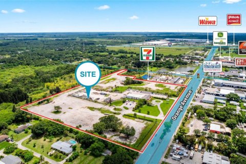 Immobilier commercial à St. Lucie, Floride № 2346986