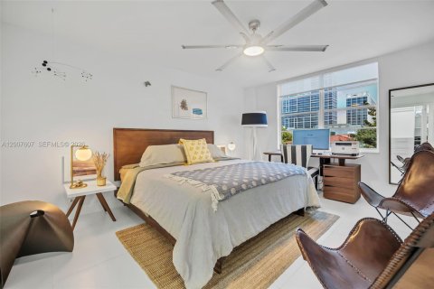 Condominio en venta en Miami Beach, Florida, 1 dormitorio, 91.04 m2 № 2071589 - foto 13