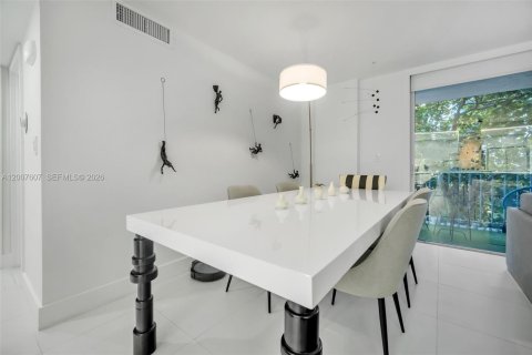 Condominio en venta en Miami Beach, Florida, 1 dormitorio, 91.04 m2 № 2071589 - foto 5