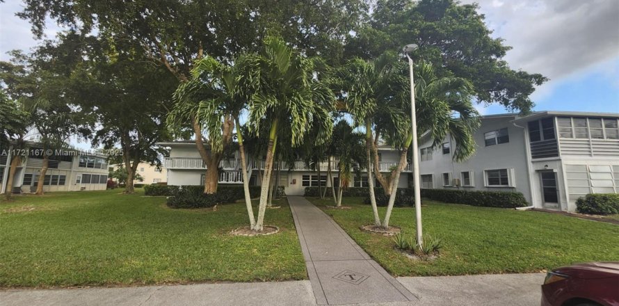 Condominio en Deerfield Beach, Florida, 2 dormitorios  № 1764358
