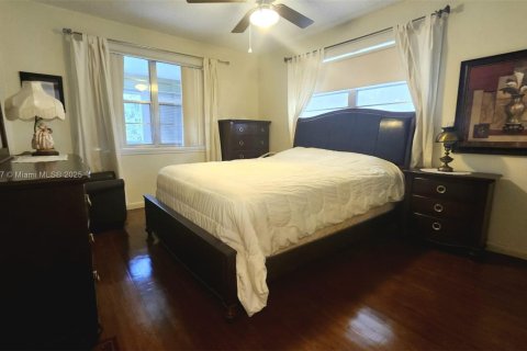 Condominio en venta en Deerfield Beach, Florida, 2 dormitorios, 76.18 m2 № 1764358 - foto 14