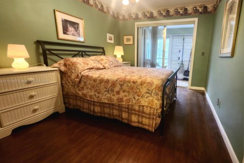 Condominio en venta en Deerfield Beach, Florida, 2 dormitorios, 76.18 m2 № 1764358 - foto 16