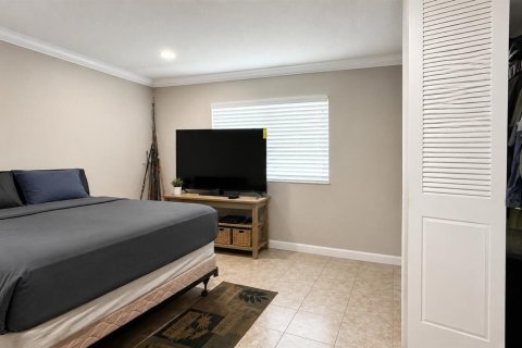 Condo in West Palm Beach, Florida, 2 bedrooms  № 2176511 - photo 10